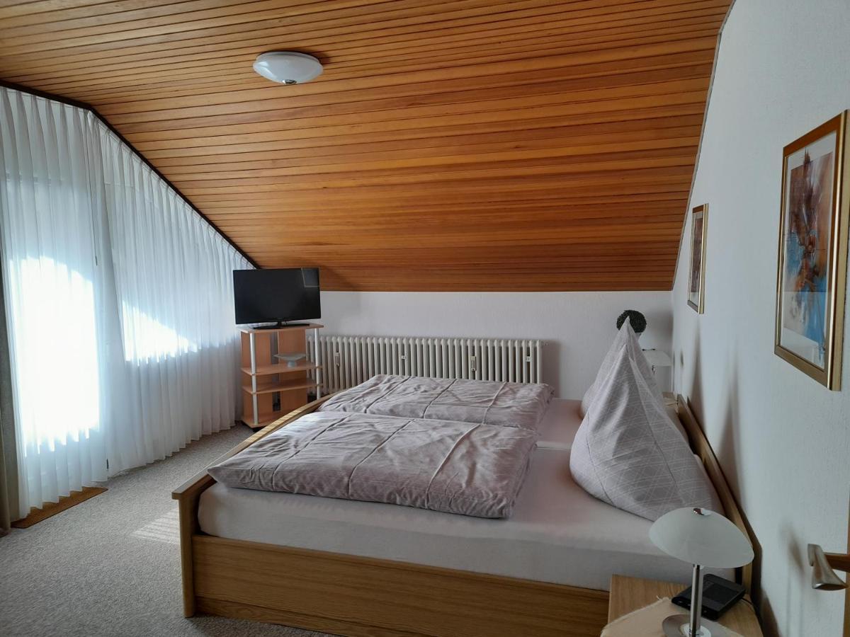 Ferienwohnung Und Gaestezimmer Iburgblick Bad Driburg Exterior photo