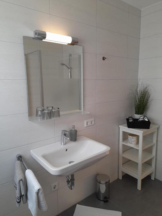 Ferienwohnung Und Gaestezimmer Iburgblick Bad Driburg Exterior photo